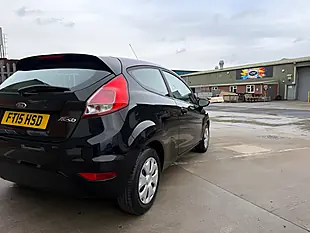 Used 2015 Ford Fiesta Studio Black - Interior and Exterior details 19