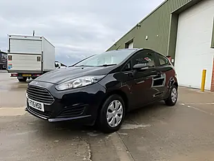 Used 2015 Ford Fiesta Studio Black - Interior and Exterior details 4