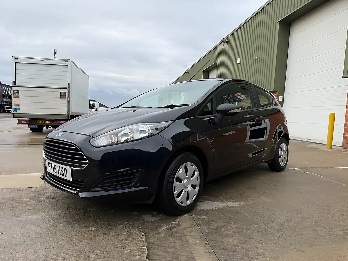 Used 2015 Ford Fiesta Studio Black - Interior and Exterior details 4