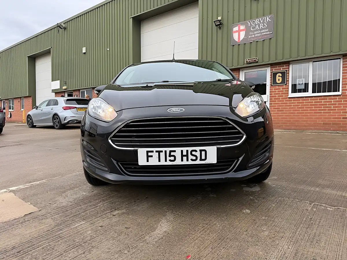 Used 2015 Ford Fiesta Studio Black - Interior and Exterior details 5