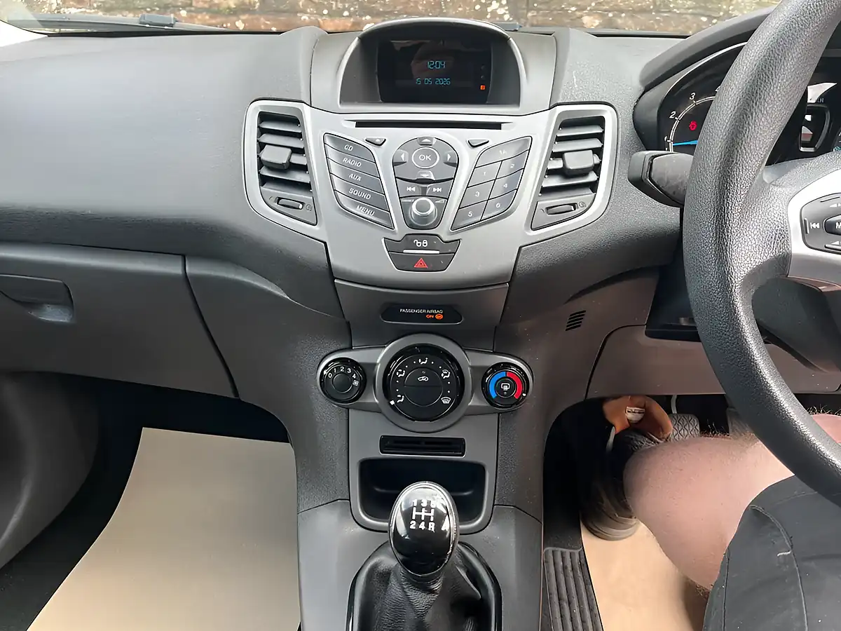 Used 2015 Ford Fiesta Studio White - Interior and Exterior details 17