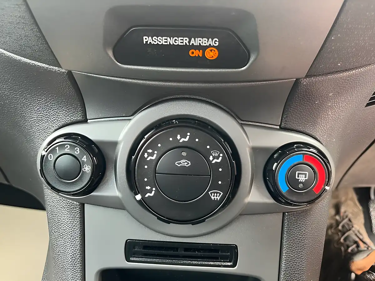 Used 2015 Ford Fiesta Studio White - Interior and Exterior details 18