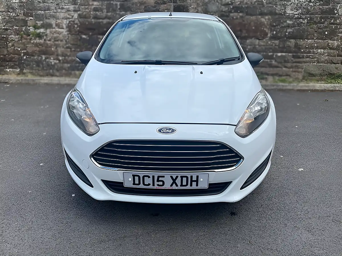 Used 2015 Ford Fiesta Studio White - Interior and Exterior details 2