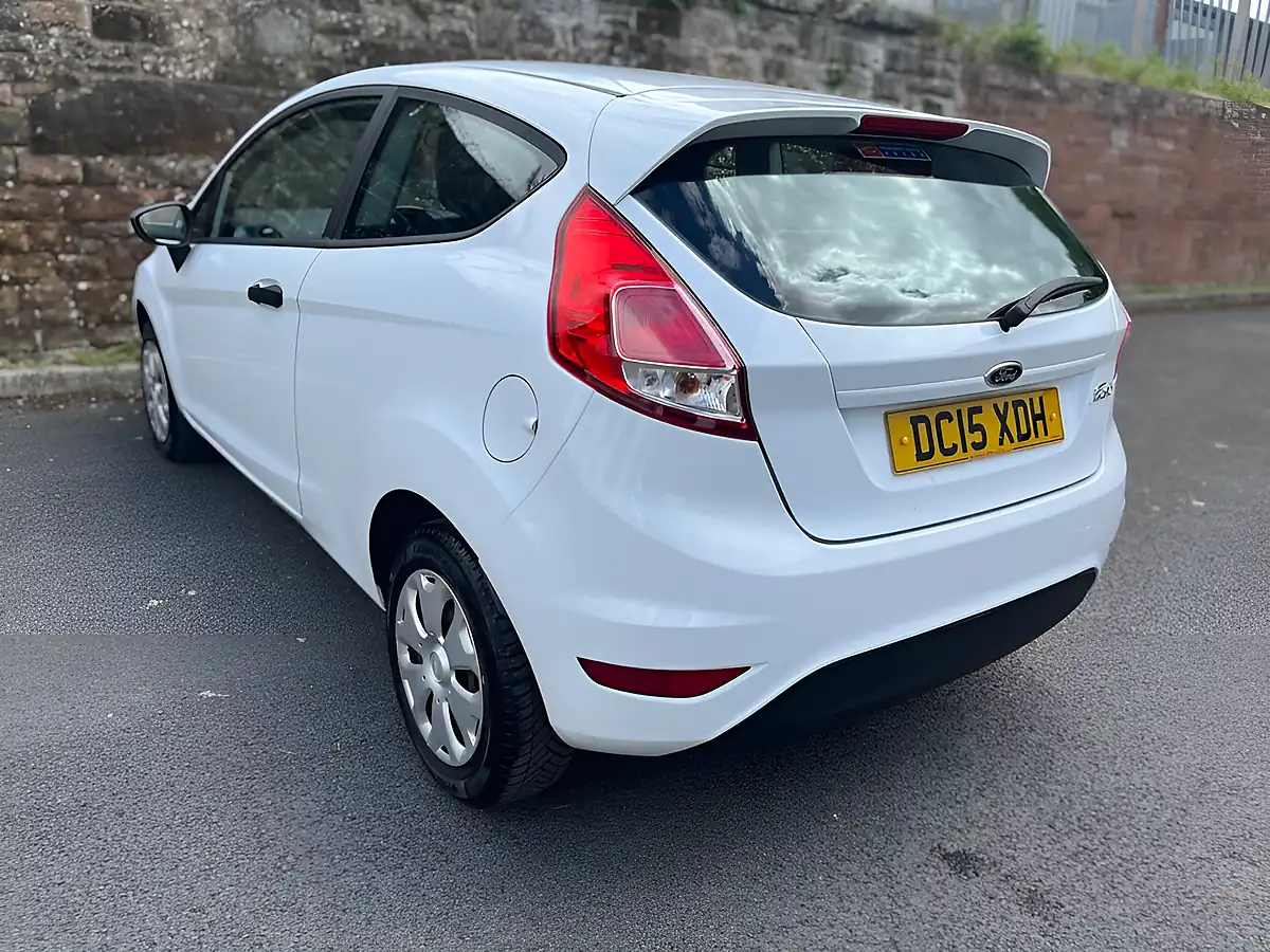 Used 2015 Ford Fiesta Studio White - Interior and Exterior details 5