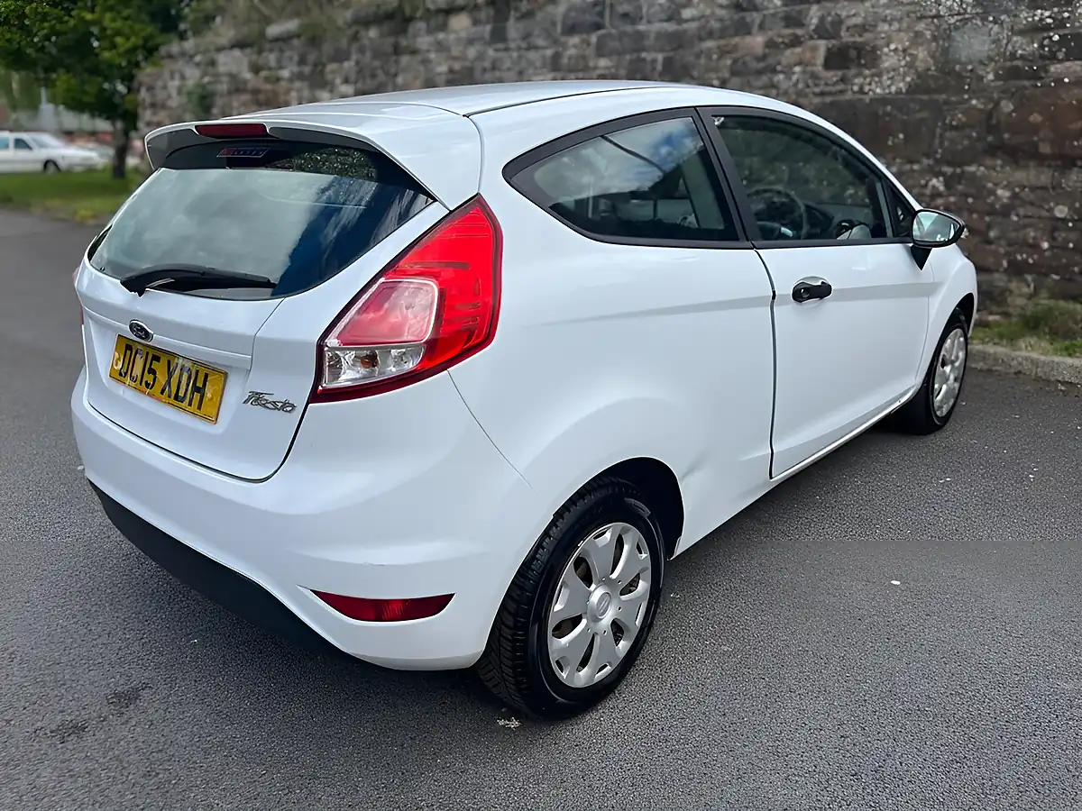 Used 2015 Ford Fiesta Studio White - Interior and Exterior details 7