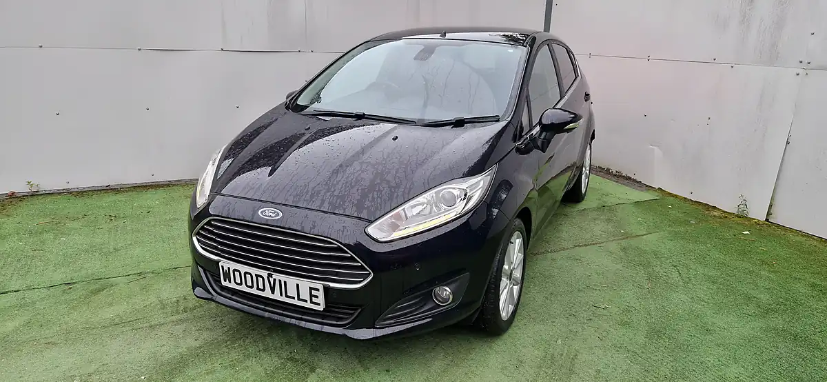Used 2015 Ford Fiesta Titanium Black - Front View