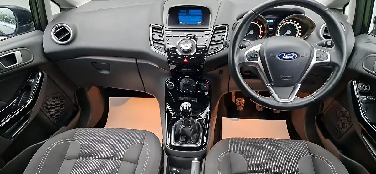 Used 2015 Ford Fiesta Titanium Black - Interior and Exterior details 11