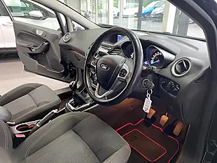 Used 2015 Ford Fiesta Titanium Black - Interior and Exterior details 10