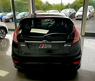 Used 2015 Ford Fiesta Titanium Black - Interior and Exterior details 5