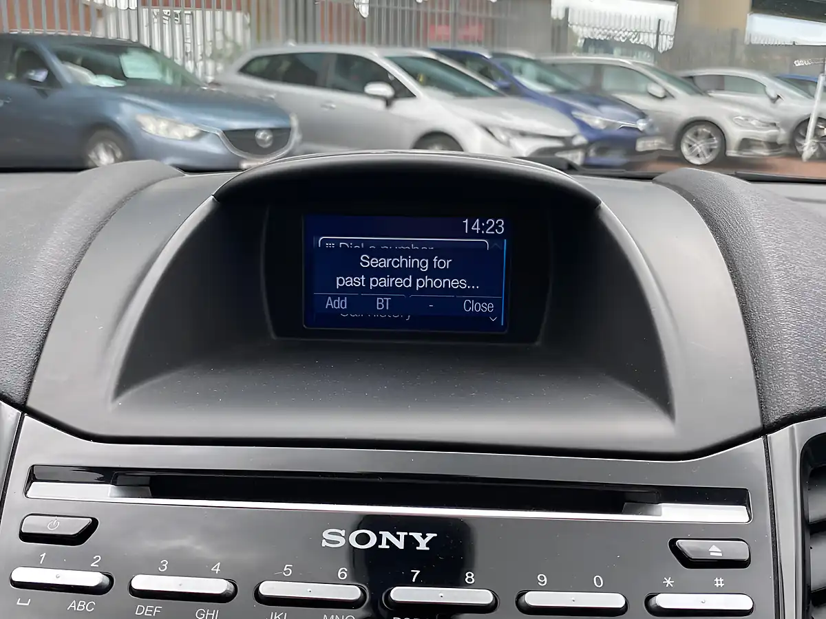 Used 2015 Ford Fiesta Titanium Blue - Interior and Exterior details 16