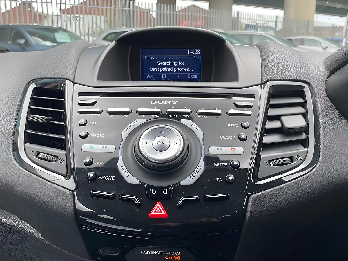 Used 2015 Ford Fiesta Titanium Blue - Interior and Exterior details 17
