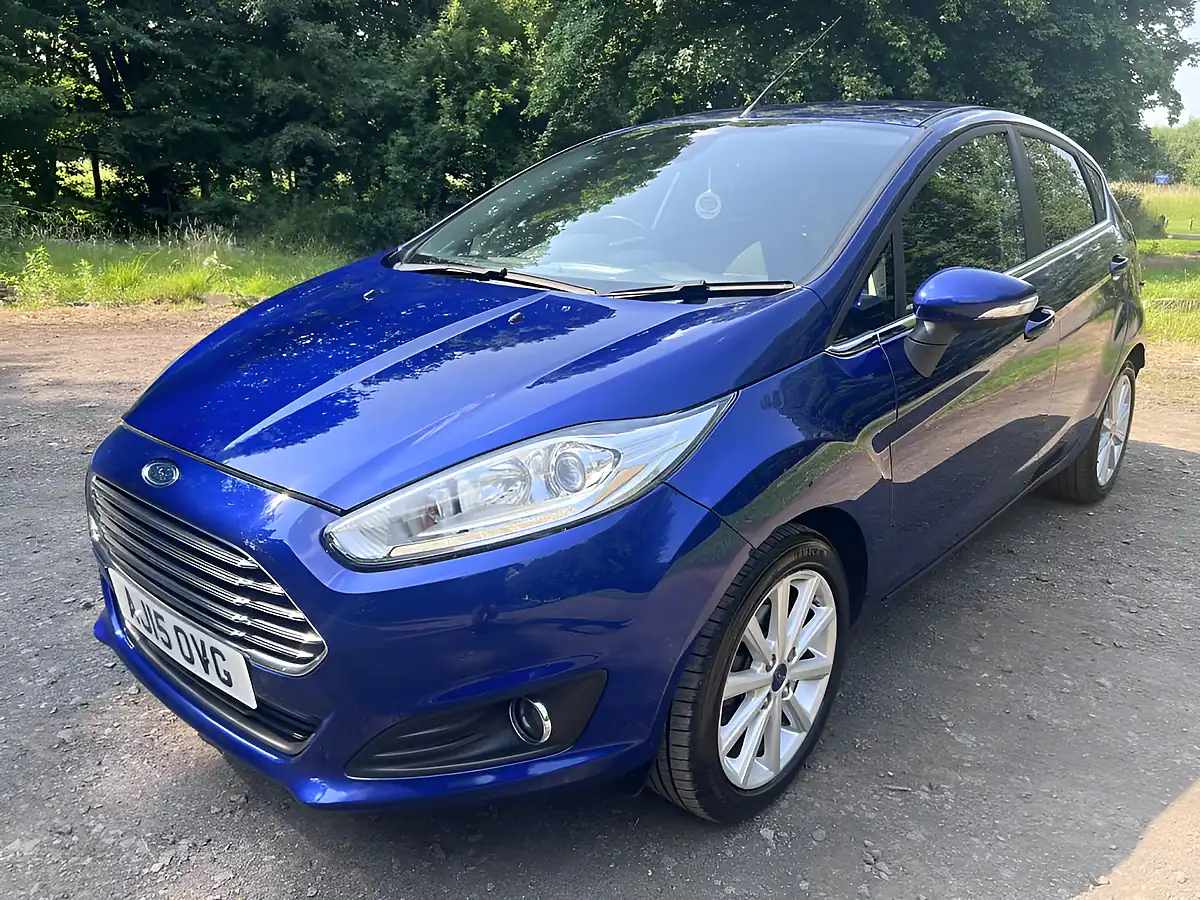 Used 2015 Ford Fiesta Titanium Blue - Front View