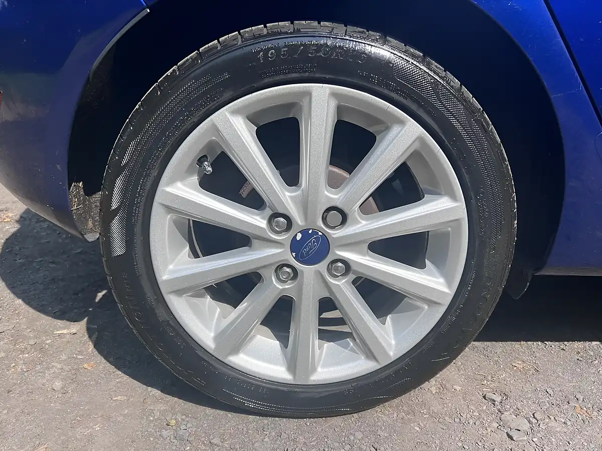 Used 2015 Ford Fiesta Titanium Blue - Interior and Exterior details 10