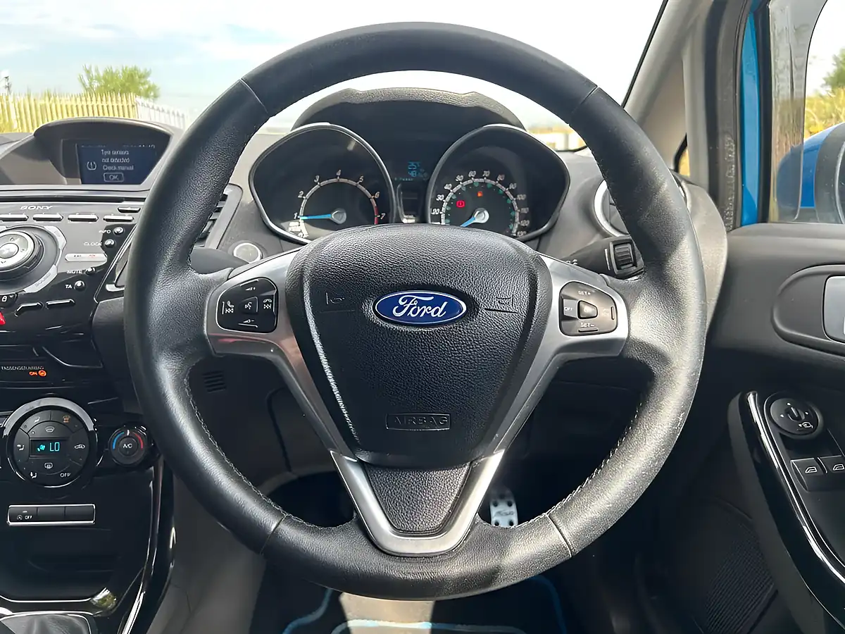 Used 2015 Ford Fiesta Titanium Blue - Interior and Exterior details 12