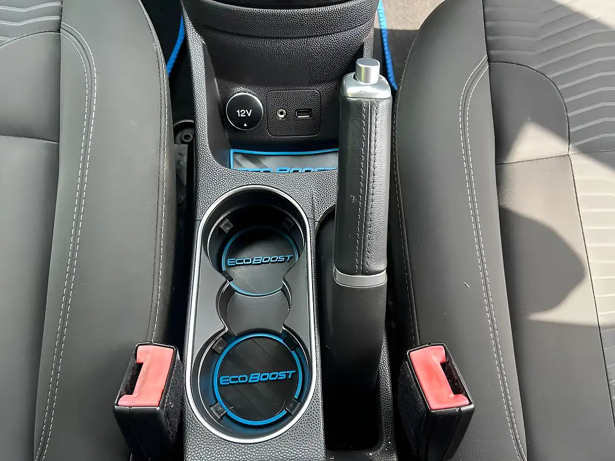 Used 2015 Ford Fiesta Titanium Blue - Interior and Exterior details 18