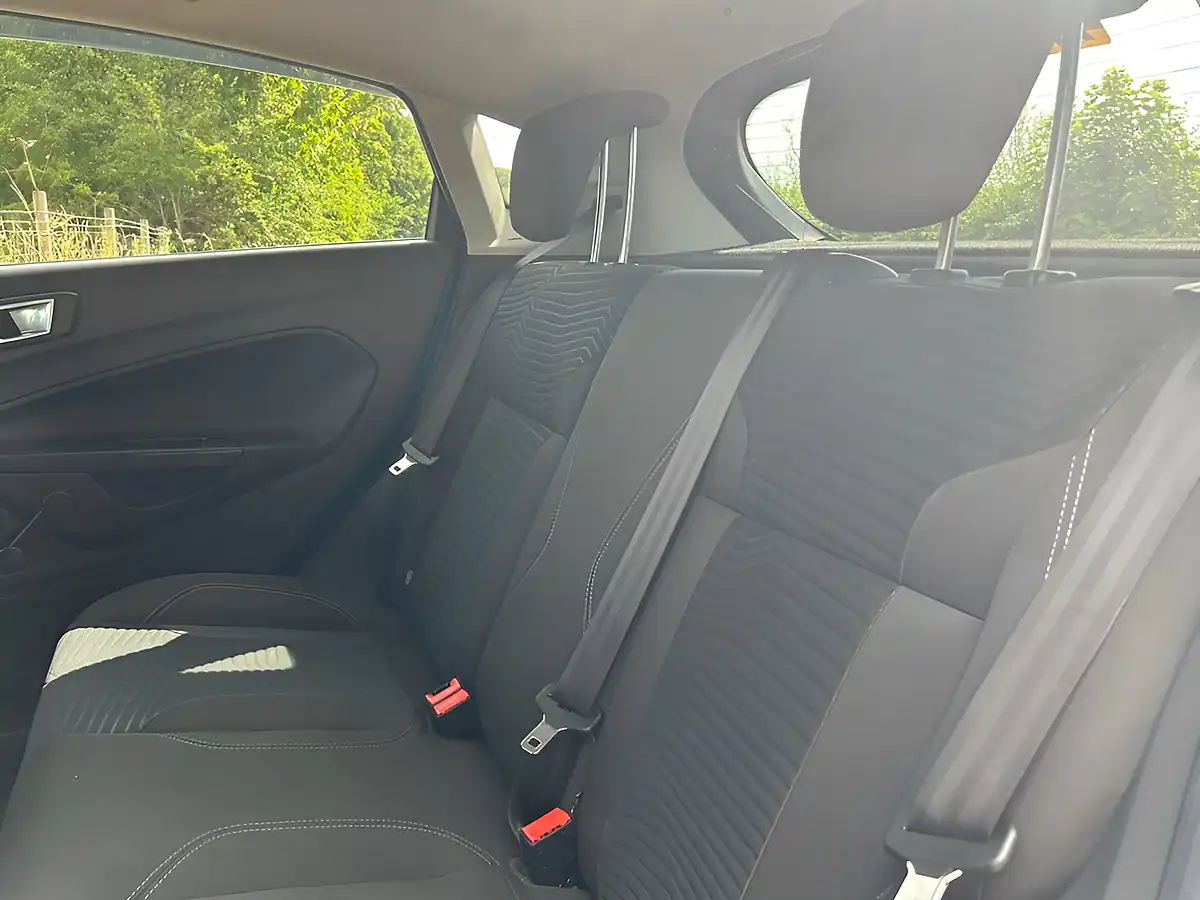 Used 2015 Ford Fiesta Titanium Blue - Interior and Exterior details 20