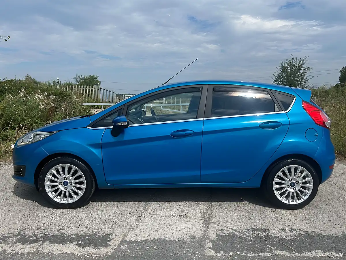Used 2015 Ford Fiesta Titanium Blue - Interior and Exterior details 5