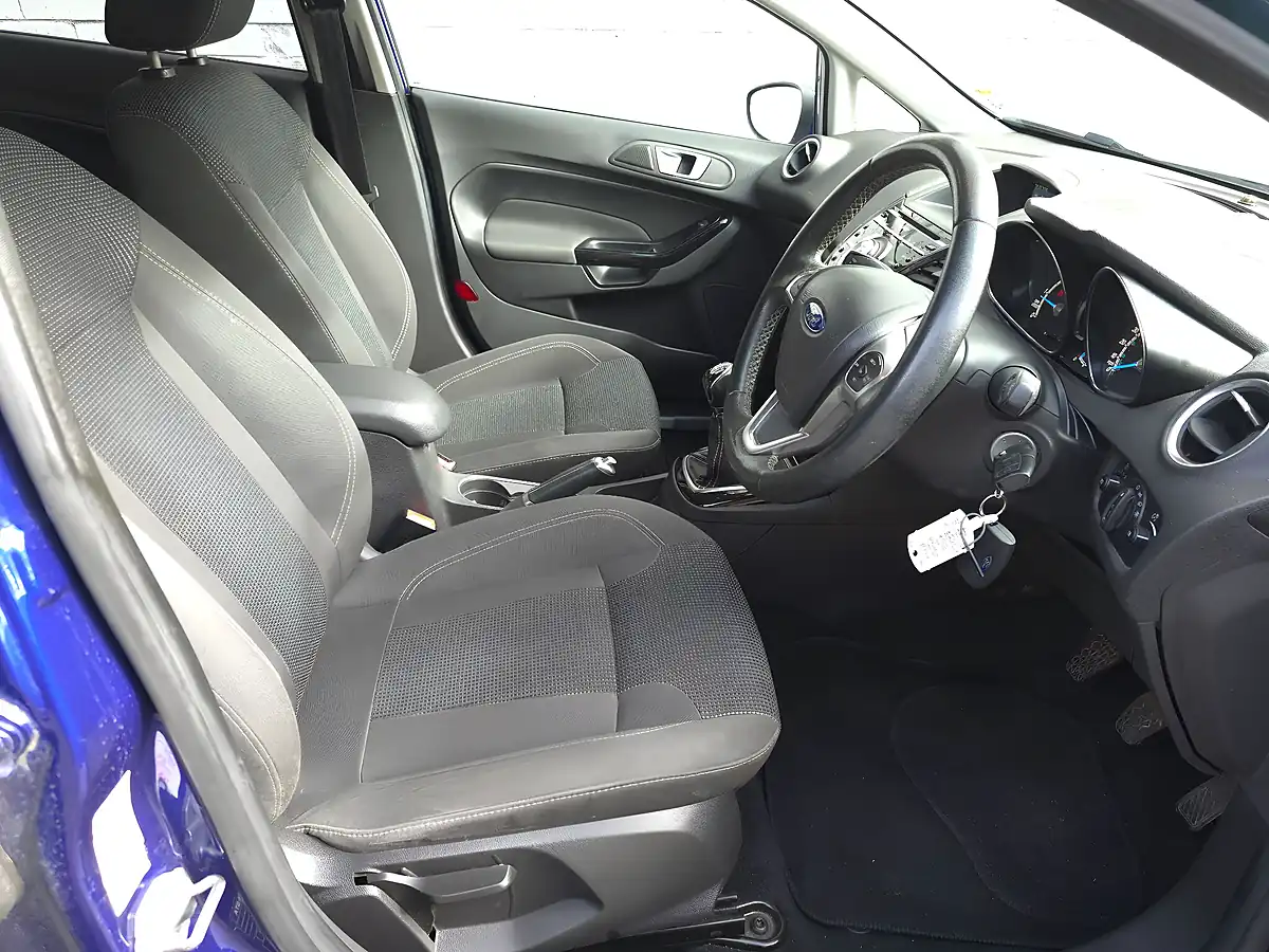 Used 2015 Ford Fiesta Titanium Blue - Interior and Exterior details 12