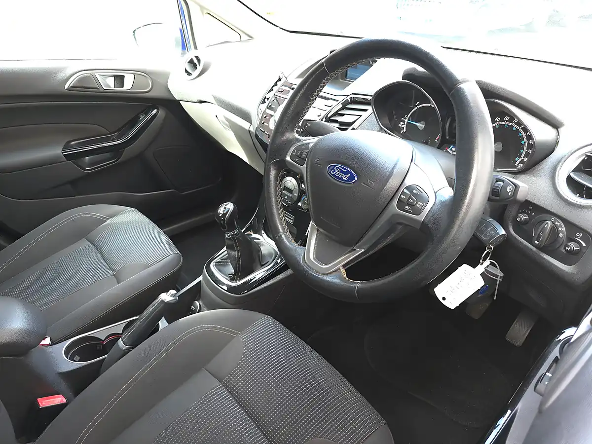 Used 2015 Ford Fiesta Titanium Blue - Interior and Exterior details 17