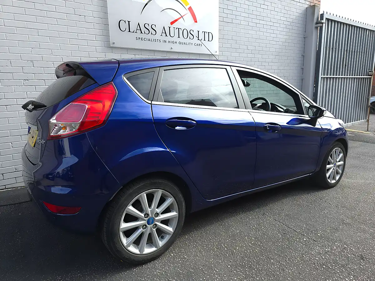 Used 2015 Ford Fiesta Titanium Blue - Interior and Exterior details 7