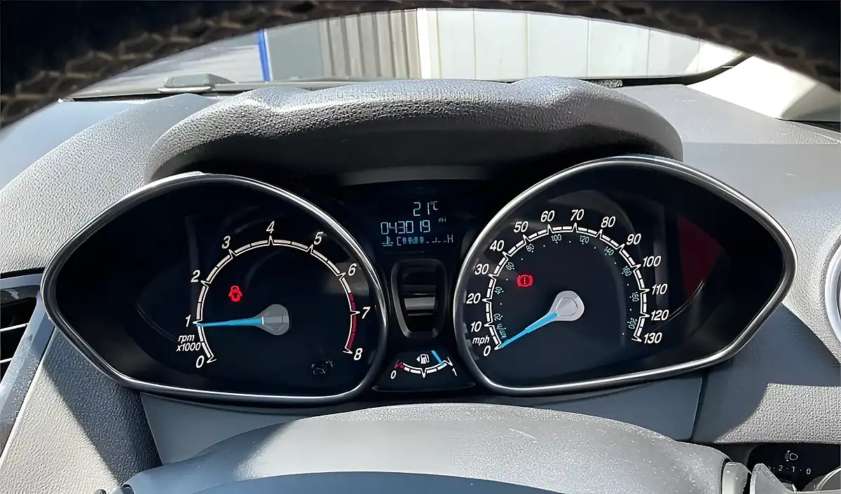 Used 2015 Ford Fiesta Titanium Blue - Interior and Exterior details 6