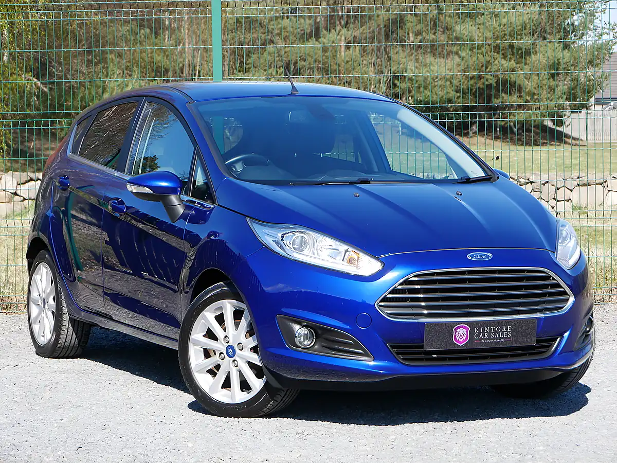Used 2015 Ford Fiesta Titanium Deep Impact Blue Metallic - Front View
