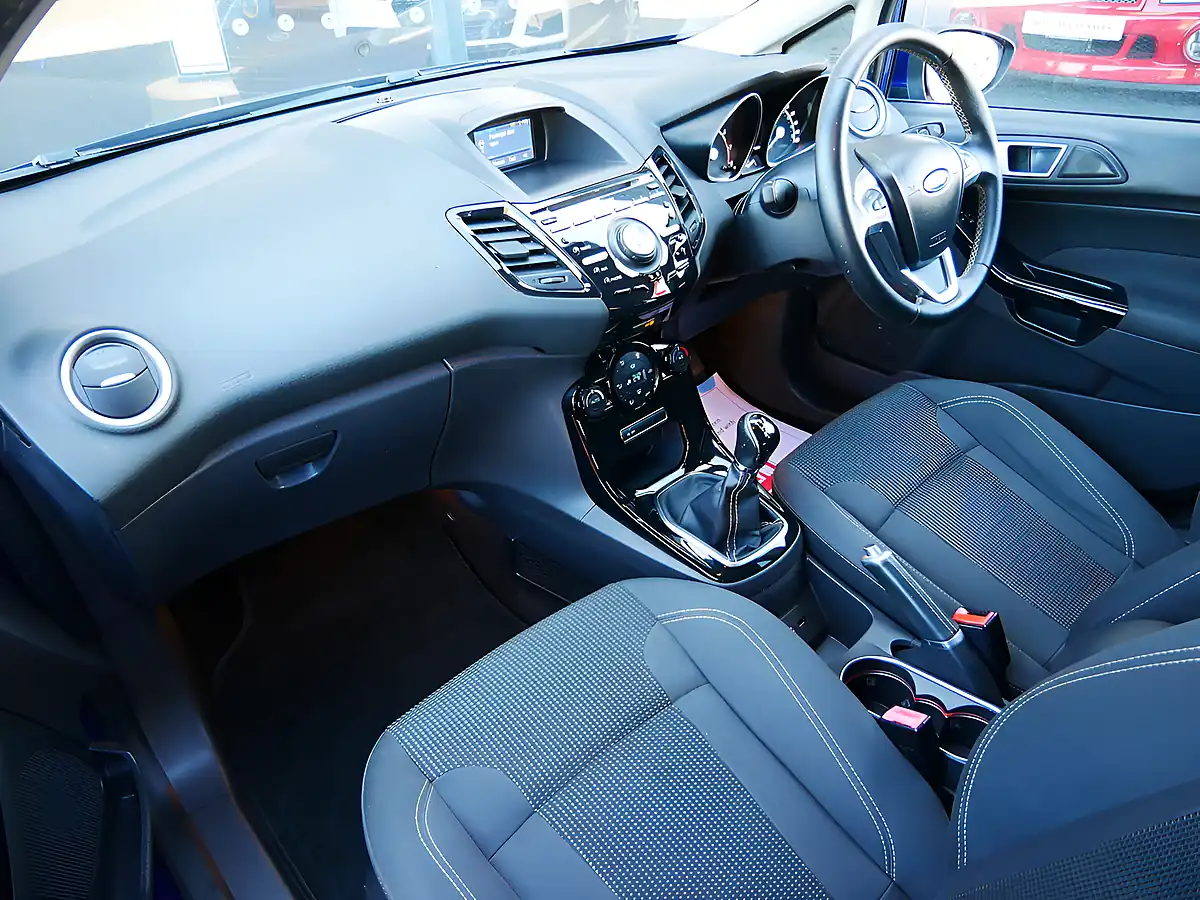 Used 2015 Ford Fiesta Titanium Deep Impact Blue Metallic - Interior and Exterior details 12