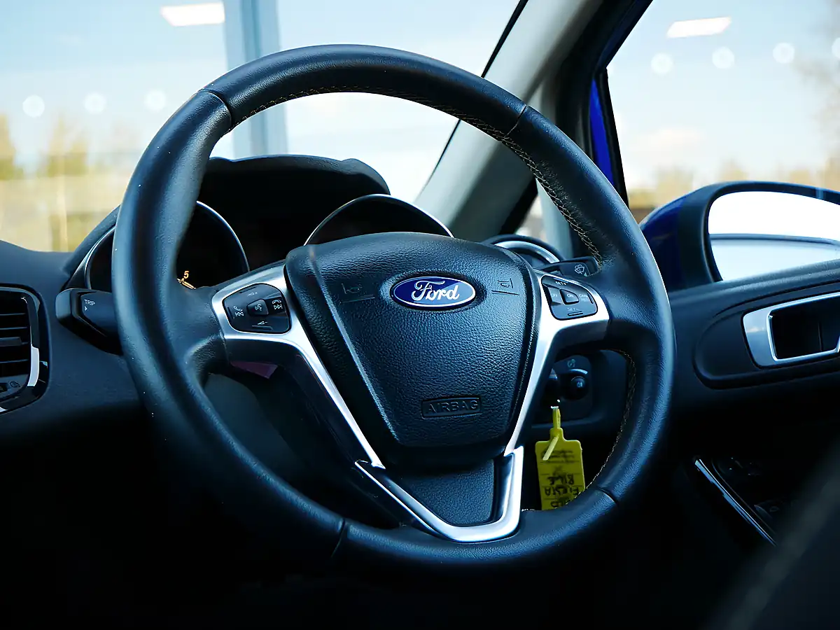 Used 2015 Ford Fiesta Titanium Deep Impact Blue Metallic - Interior and Exterior details 17