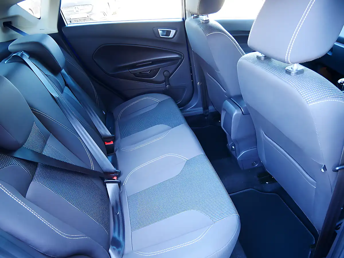 Used 2015 Ford Fiesta Titanium Deep Impact Blue Metallic - Interior and Exterior details 19