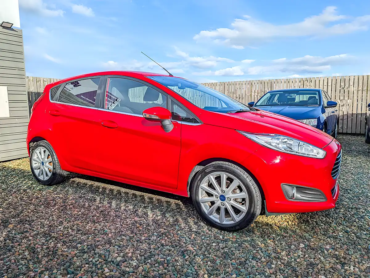 Used 2015 Ford Fiesta Titanium Red - Interior and Exterior details 7