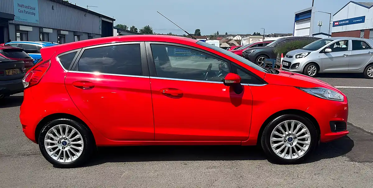 Used 2015 Ford Fiesta Titanium Red - Interior and Exterior details 4