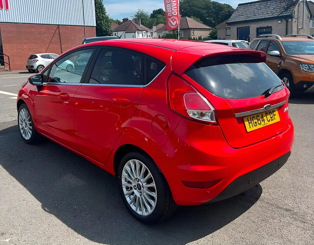 Used 2015 Ford Fiesta Titanium Red - Interior and Exterior details 8