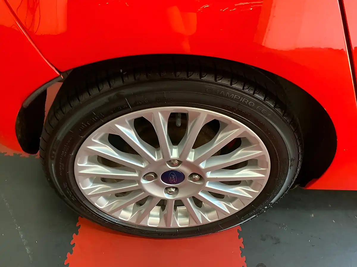 Used 2015 Ford Fiesta Titanium Red - Interior and Exterior details 10