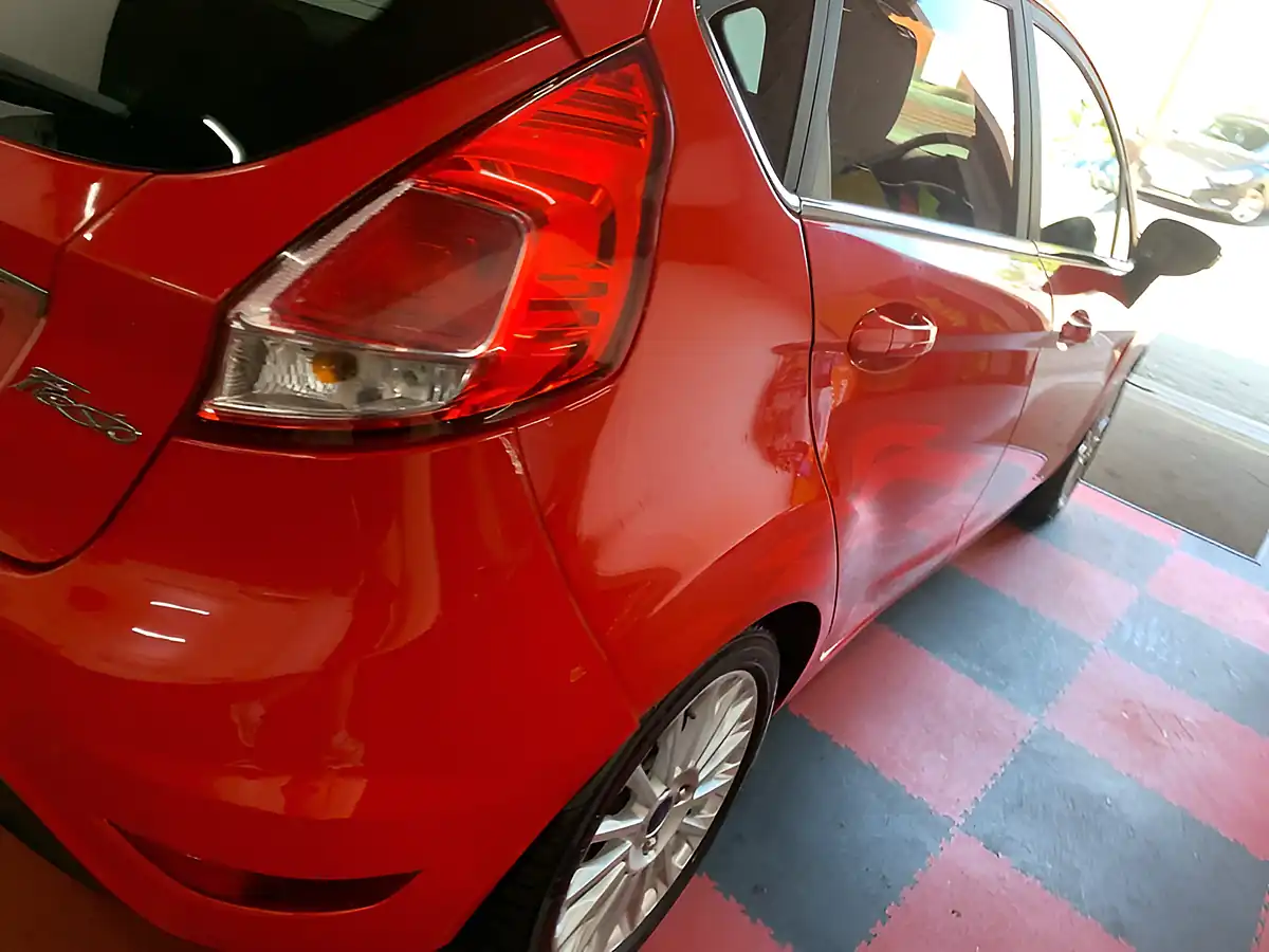 Used 2015 Ford Fiesta Titanium Red - Interior and Exterior details 6