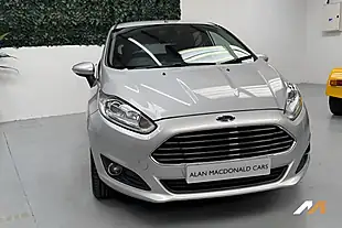 Used 2015 Ford Fiesta Titanium Silver - Interior and Exterior details 10
