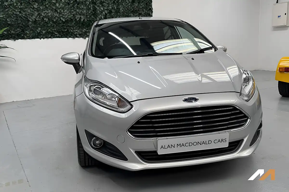 Used 2015 Ford Fiesta Titanium Silver - Interior and Exterior details 10