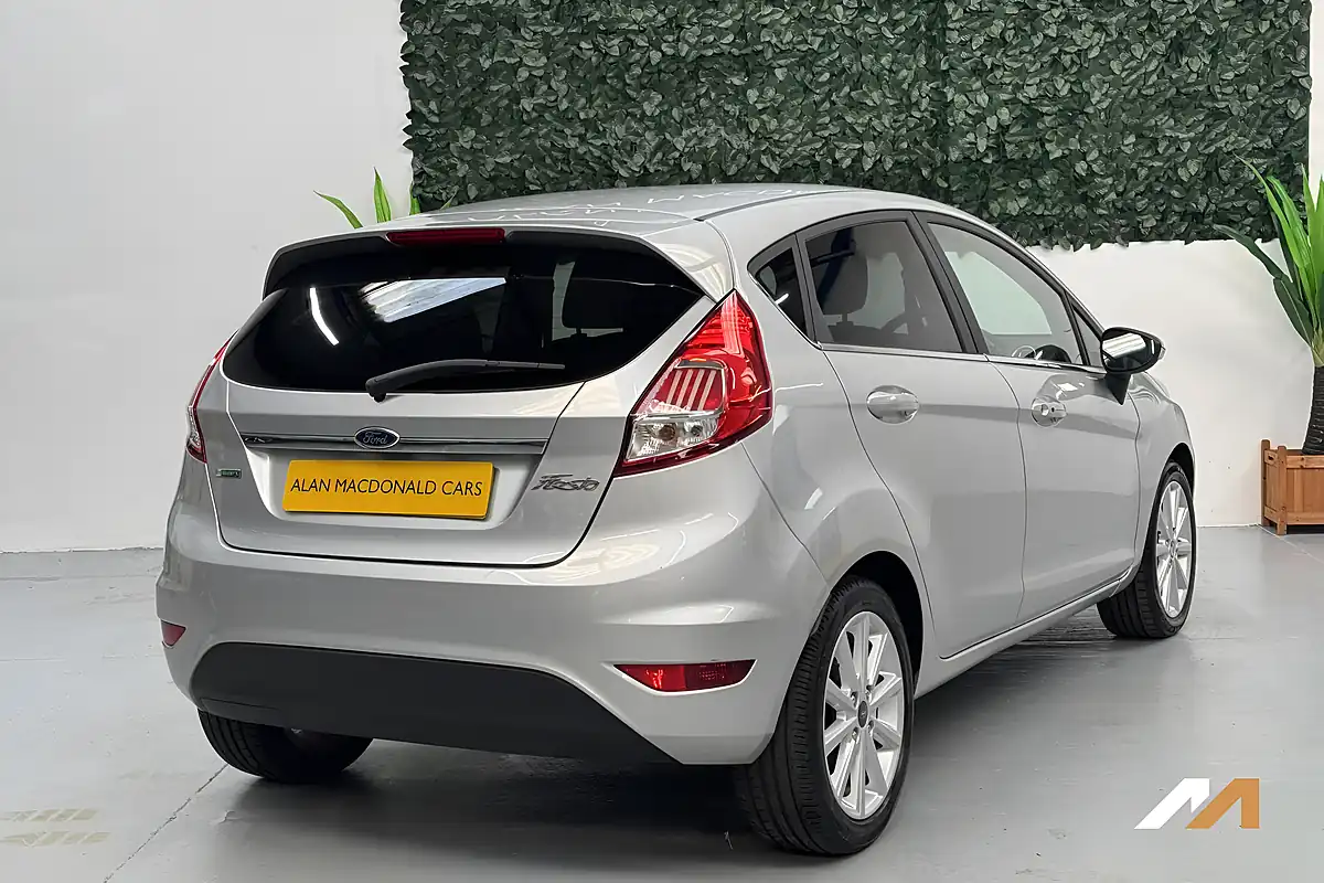 Used 2015 Ford Fiesta Titanium Silver - Interior and Exterior details 2