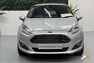Used 2015 Ford Fiesta Titanium Silver - Interior and Exterior details 4