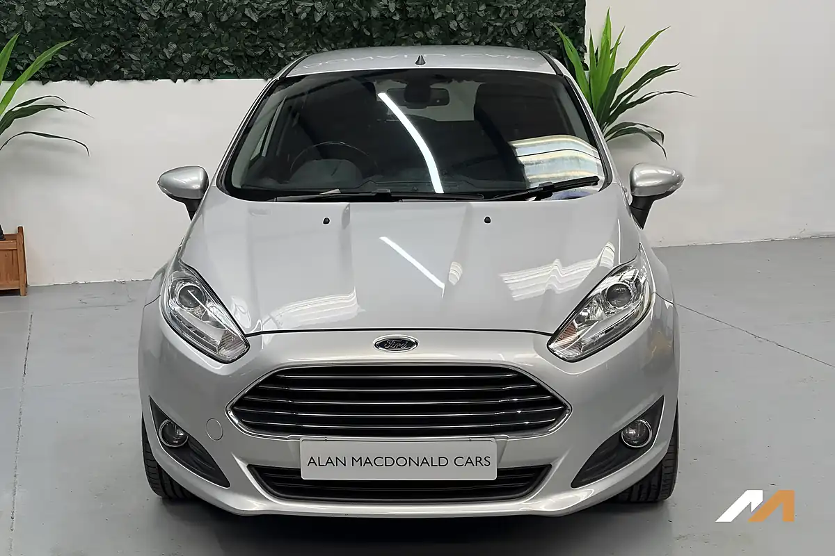 Used 2015 Ford Fiesta Titanium Silver - Interior and Exterior details 8