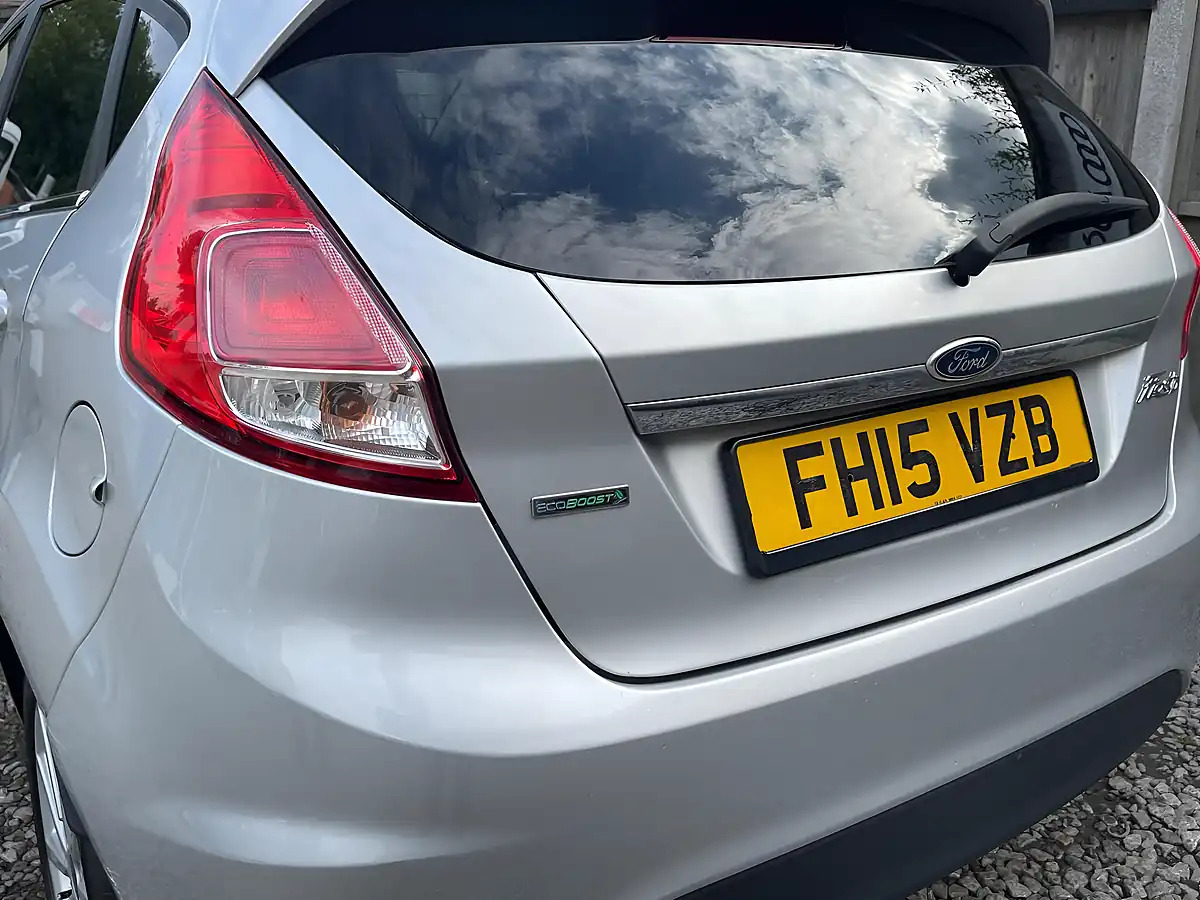 Used 2015 Ford Fiesta Titanium Silver - Interior and Exterior details 18