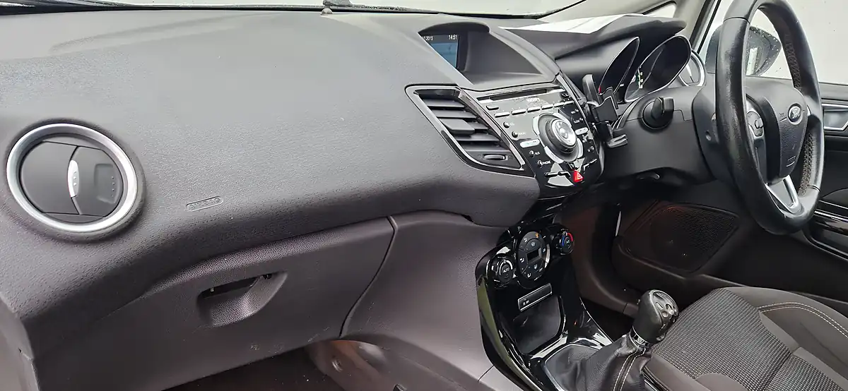 Used 2015 Ford Fiesta Titanium White - Interior and Exterior details 14
