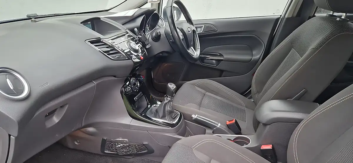 Used 2015 Ford Fiesta Titanium White - Interior and Exterior details 15