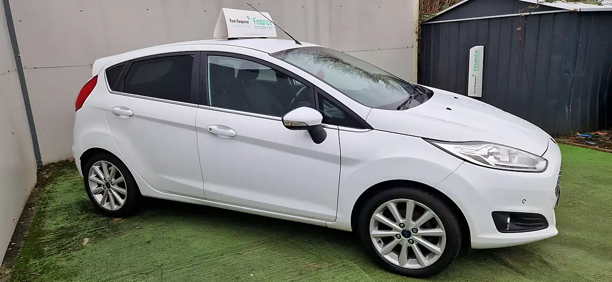 Used 2015 Ford Fiesta Titanium White - Interior and Exterior details 8
