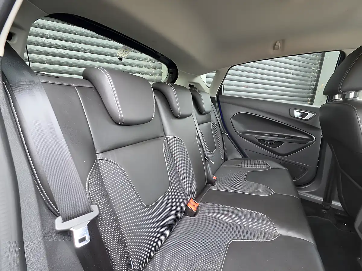 Used 2015 Ford Fiesta Titanium X Blue - Interior and Exterior details 4