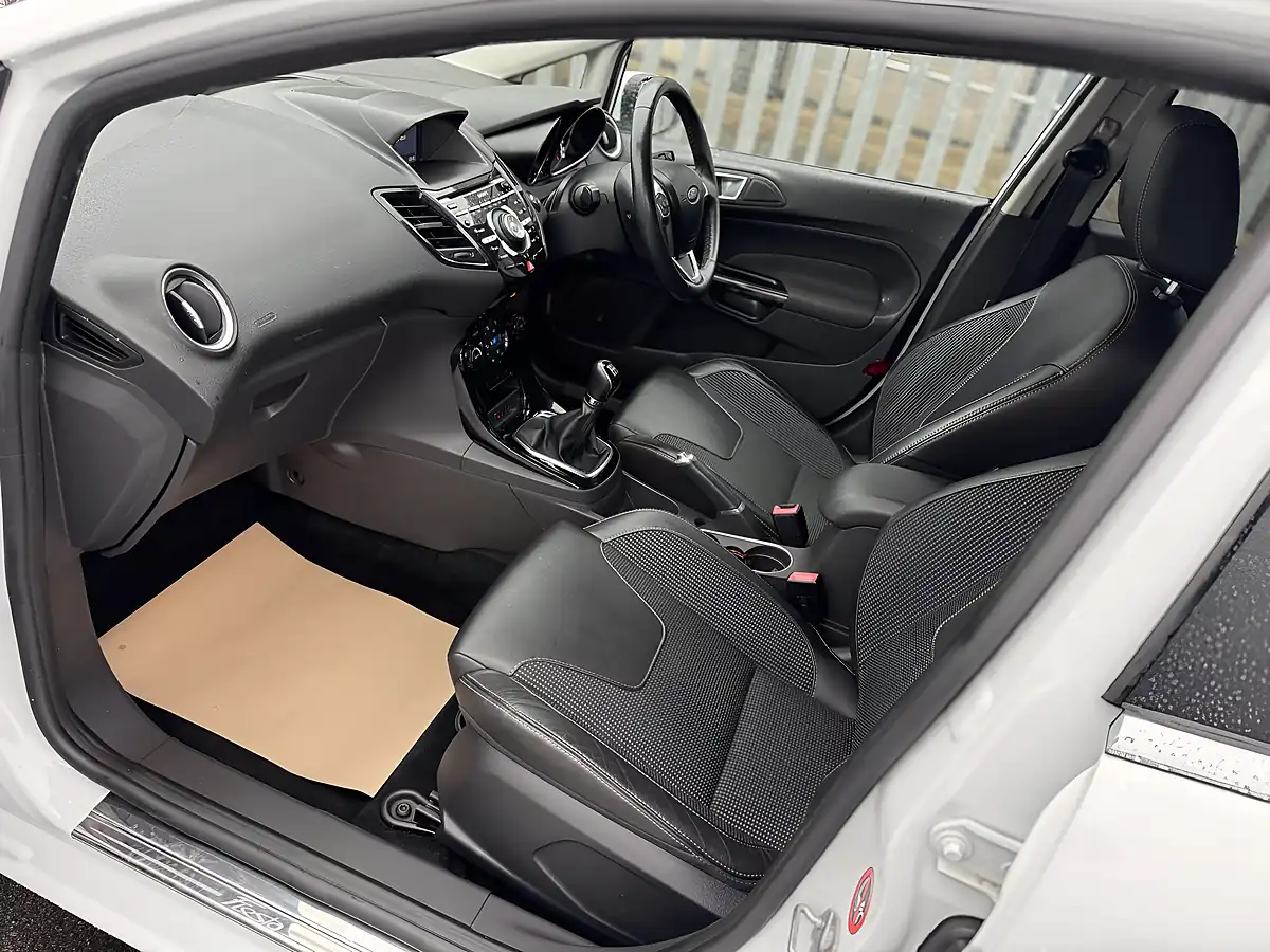 Used 2015 Ford Fiesta Titanium X White - Interior and Exterior details 10