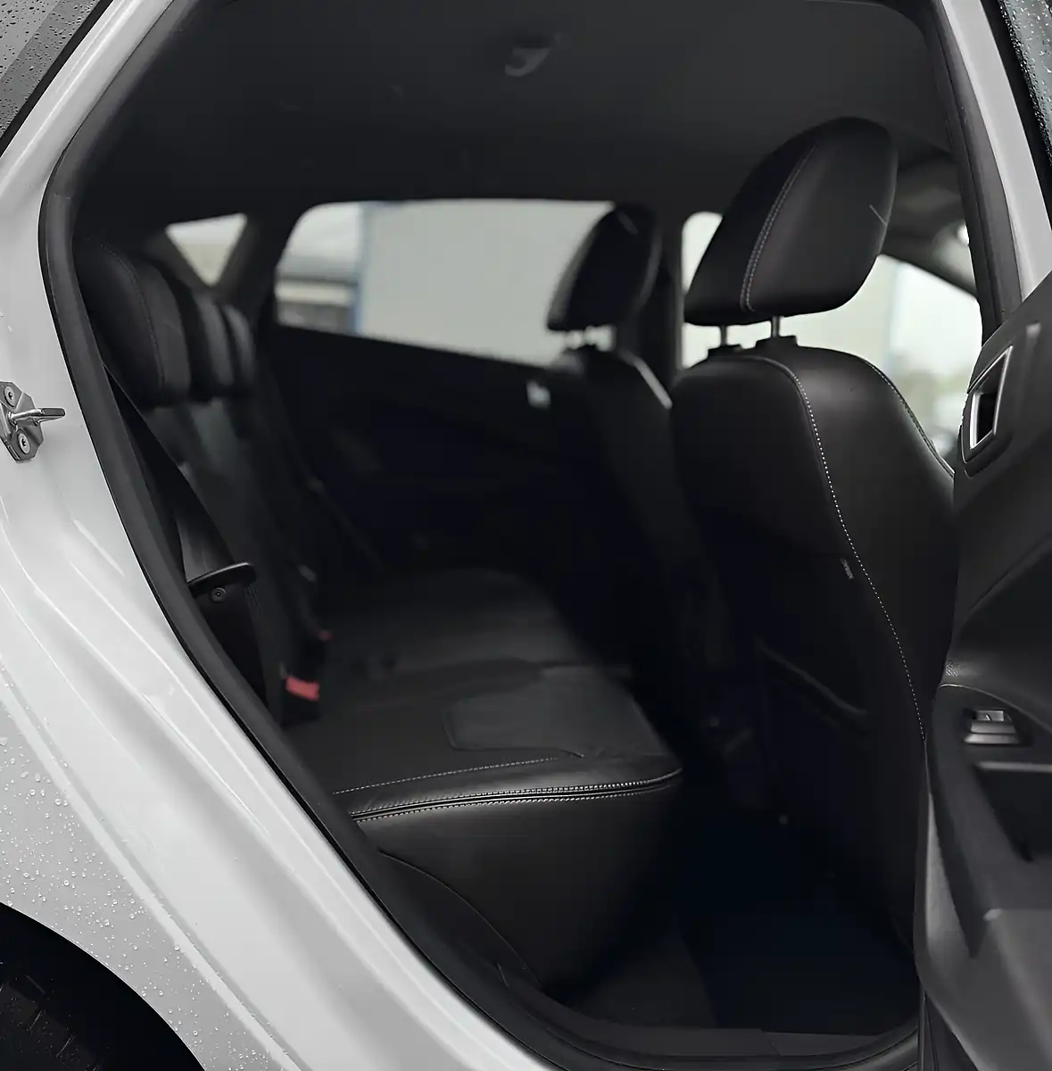 Used 2015 Ford Fiesta Titanium X White - Interior and Exterior details 12