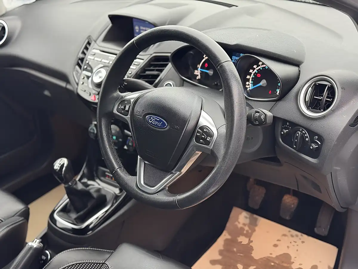 Used 2015 Ford Fiesta Titanium X White - Interior and Exterior details 14