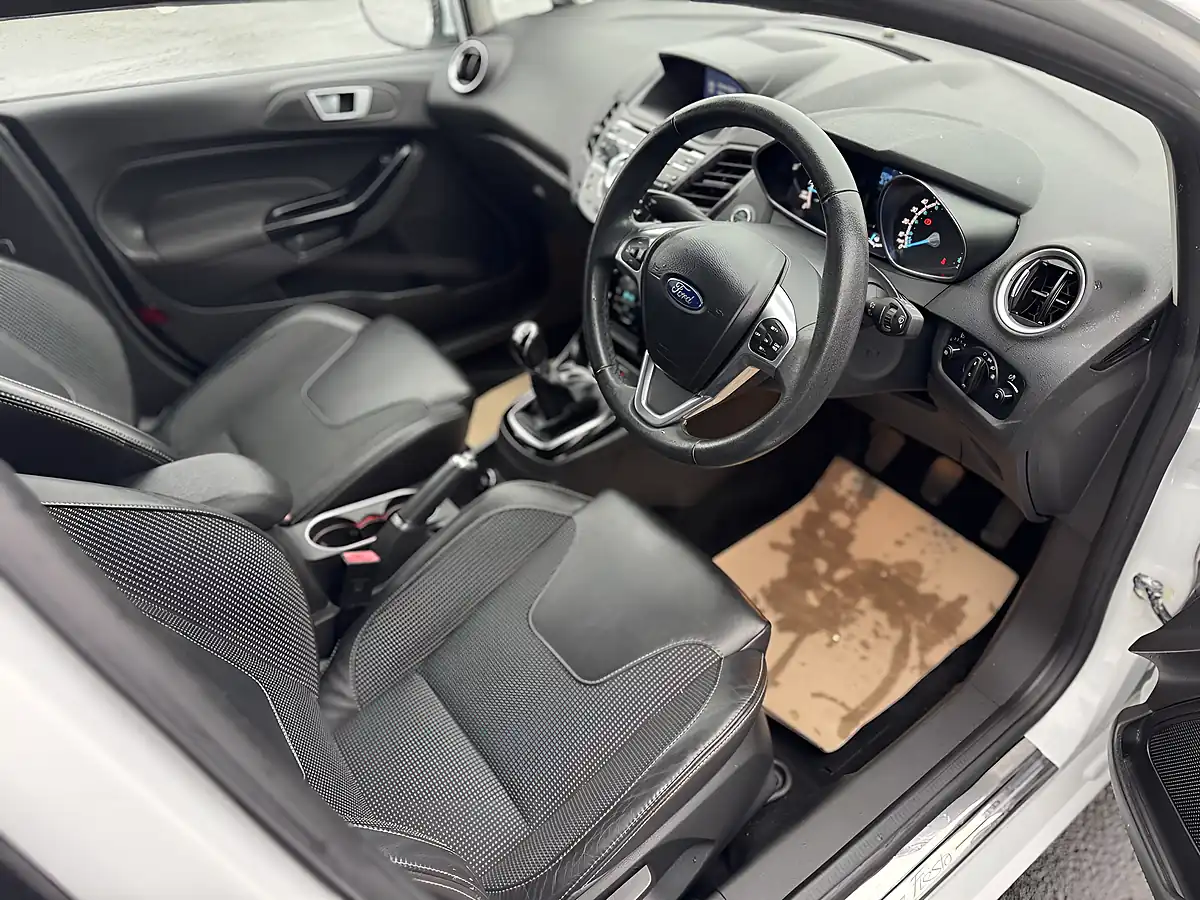 Used 2015 Ford Fiesta Titanium X White - Interior and Exterior details 9