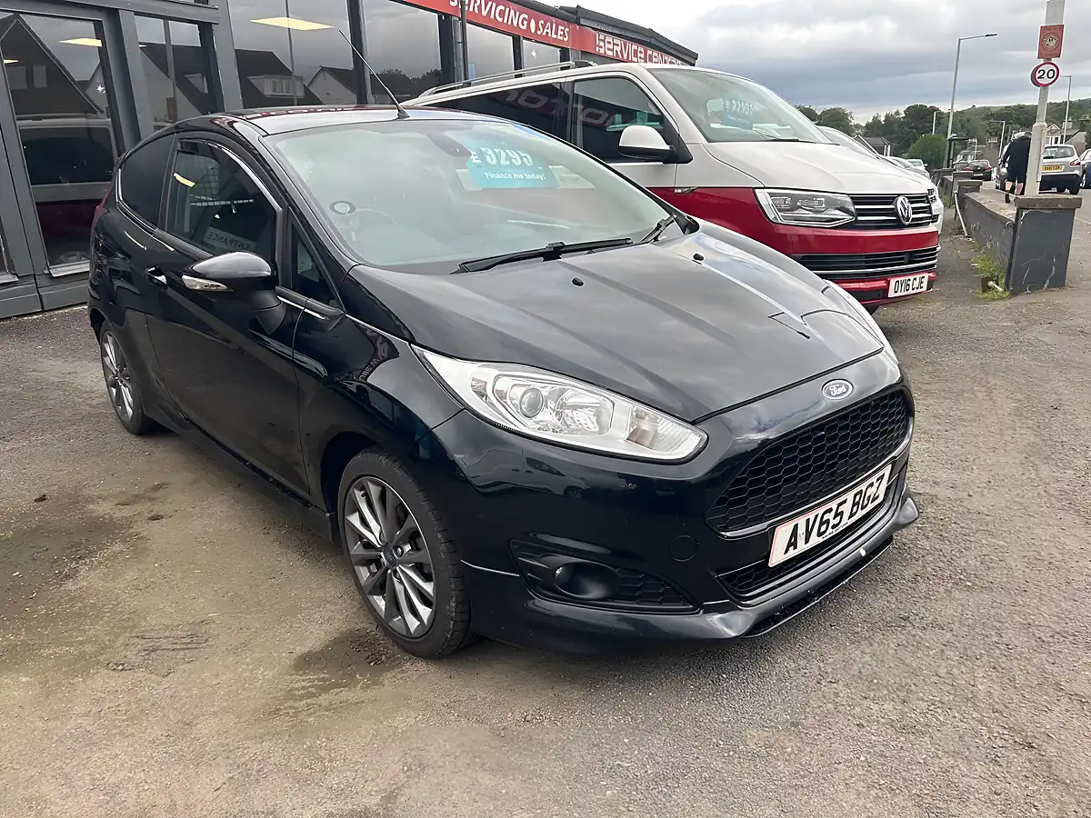 Used 2015 Ford Fiesta Van Sport Panel Van Black - Front View