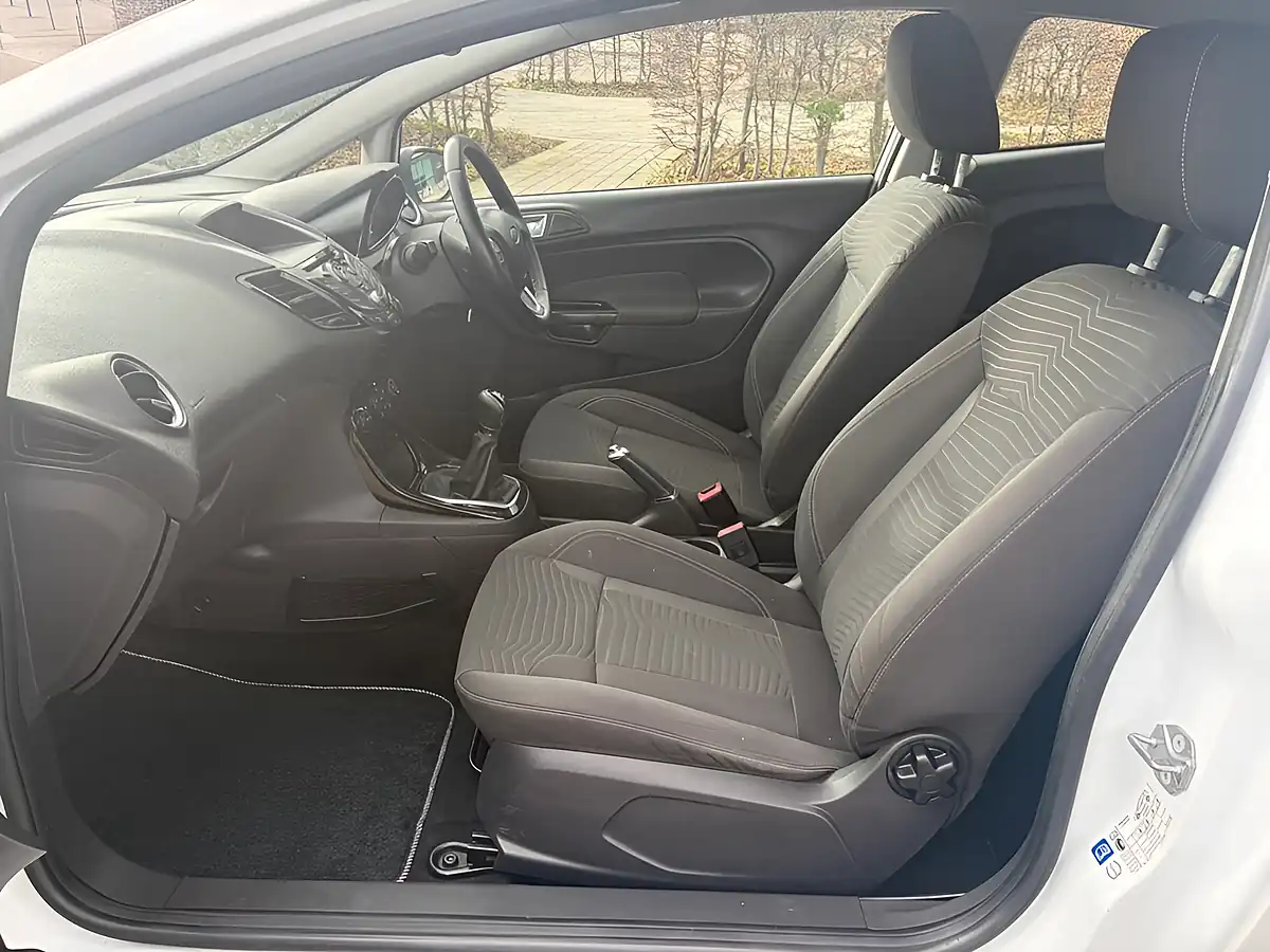 Used 2015 Ford Fiesta White - Interior and Exterior details 13